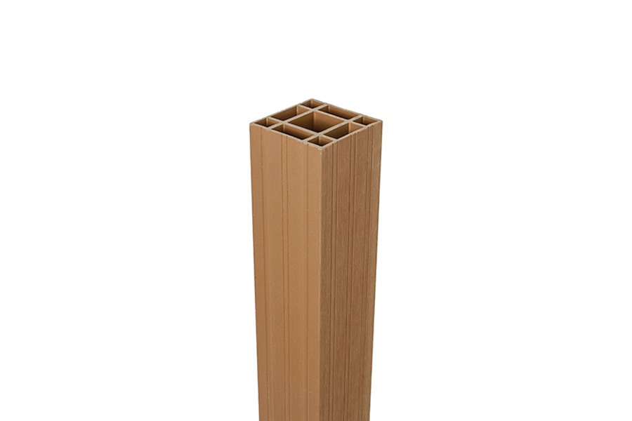 Savadeck WPC stup Teak – prikaz gornjeg dijela stupa
