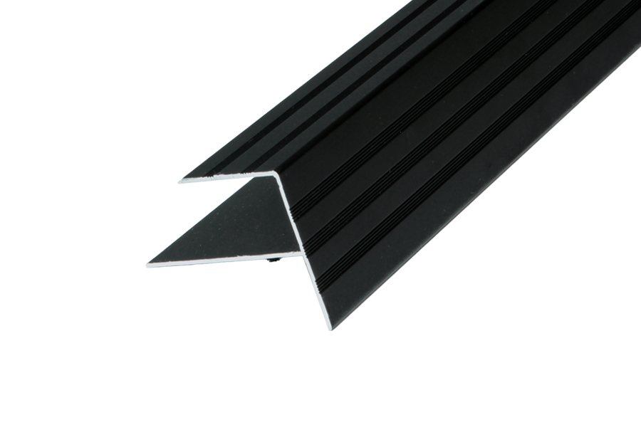 Savadeck alu F profil 3000×40×60 mm Black– kosi prikaz profila